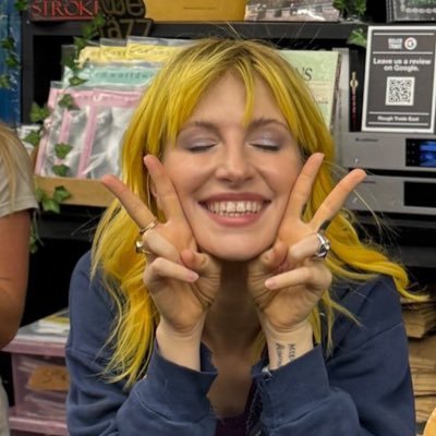 trohmaniaa's profile picture. 