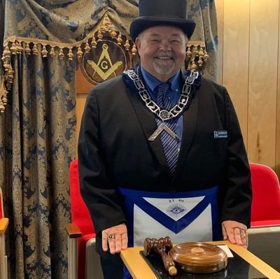 ydkmelody's profile picture. Hail illustration, elite will guide you and dedicate you as a member of the brotherhood 🔺👁️🔺🔯