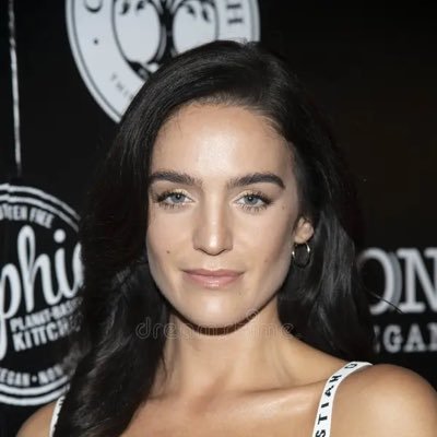 GothicVampirex's profile picture. Younger sister to Morticia Addams | Sister in law to Gomez | Aunt to Wednesday, Pugsley, and Pubert | Former student at Nevermore | Single ship | Vampire |