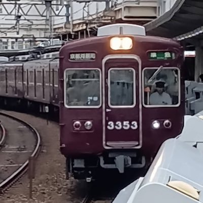 xgNgrLYYhyshucv's profile picture. 撮り鉄，描き鉄，音鉄です！好きな鉄道は叡山電鉄と阪急などなど。Mリーグ麻雀🀄️学生麻雀連盟・個人加盟🀄️2025サクラナイツファン感謝祭参加🌸2025.オールジャパンU18麻雀参加。中学生・麻雀🀄️よろしくお願いします。萩原聖人・内川幸太郎・永井孝典・阿久津翔太