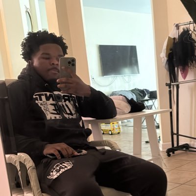 _bwizzle's profile picture. 