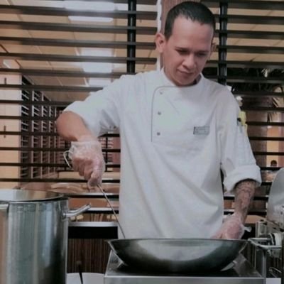 shadowhuntX2's profile picture. Owners