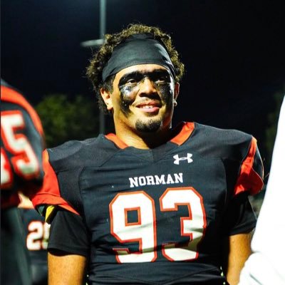 deylan_moore's profile picture. 6’0 222.19|DL/DE|Rusher|3.2 GPA| c/o 2027|16 y/o|Deadlift 500|Bench 225|Squat 405|#Academic1