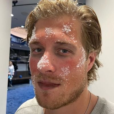 kriistyrules's profile picture. i love you, stefan. hold on to that.