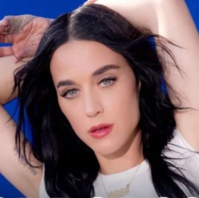 KittyPurry1432's profile picture. 🩹❤️‍🩹 - BANDAIDS

many pop divas on this account