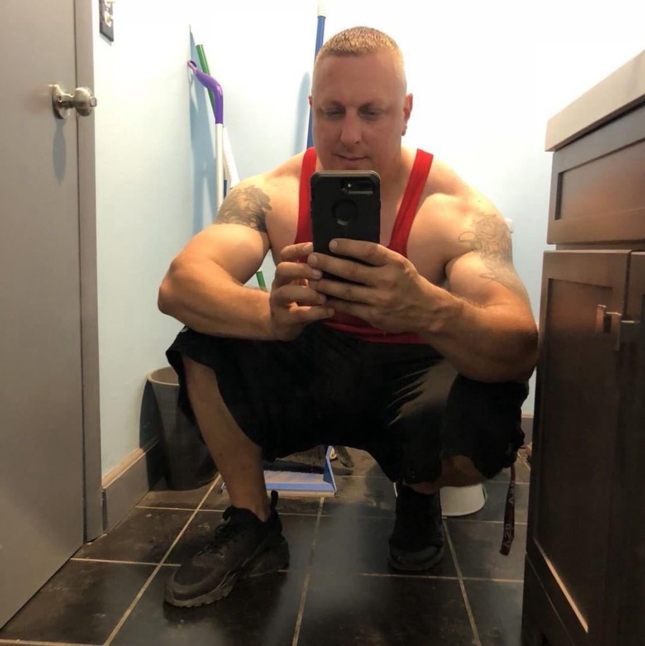 Antwhtboy74's profile picture. 