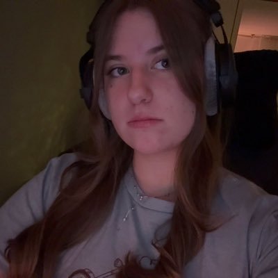 janasichii's profile picture. 