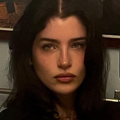 claireyael's profile picture. 