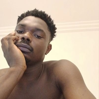 sonofestha's profile picture. 🎖Brainbox|Thinker|Entrepreneur|ArtLover

BLACK&PROUD 🌓