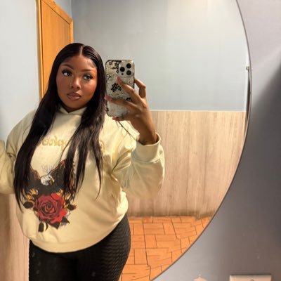 BARBI3TH3B3AUTY's profile picture. my public diary. // instagram: unapologeticbarbiee