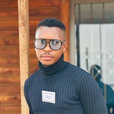 moreki_mo's profile picture. National Teachers' Awards winner (Science Category, 2019). 
BEd, BSc Hons (Wits), 
BEd Hons, MEd (UP), 
@Our_DA