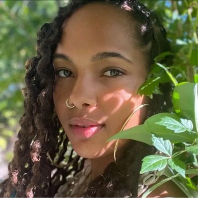 NeymarSimo90194's profile picture. Priestess by calling | Spirit-filled
🔮 Ancestral guide • Dream interpreter
📿 Handcraft