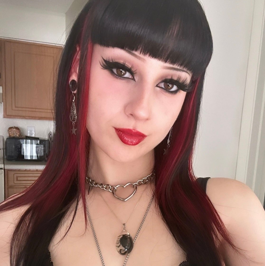 mistressmaddiec's profile picture. 19💋 findom,