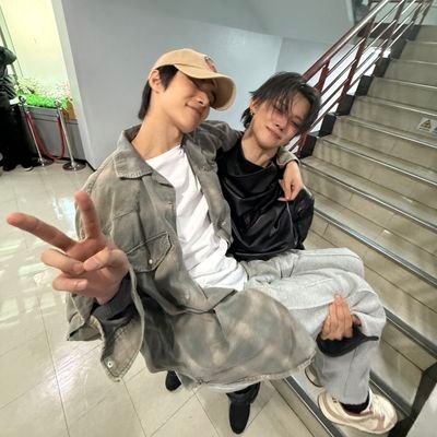 beomrohi13's profile picture. No labels just 🧸🦊
ot5