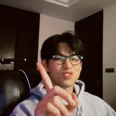 nOntantObene's profile picture. 다 괜찮아질 거야 • quella dei programmi trash e delle fiction • she/her • fan account • #smartboom & #uppoom’s child ✨🌙