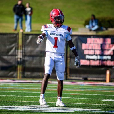 Jonathan_Jean1's profile picture. Smithtown East 26’  Email: jonathanjean3282@gmail.com