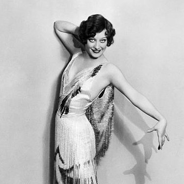 Roaring2025's profile picture. roaring through my twenties (but mostly bed rotting)