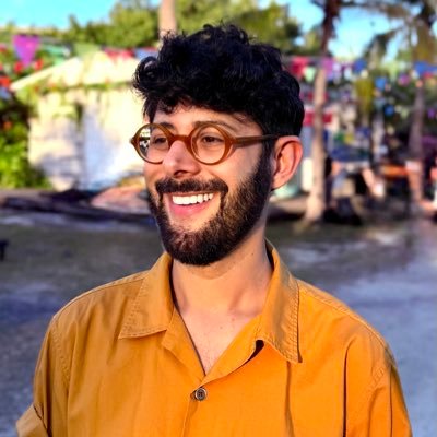 barrosricca's profile picture. Vegan activist & cat dad