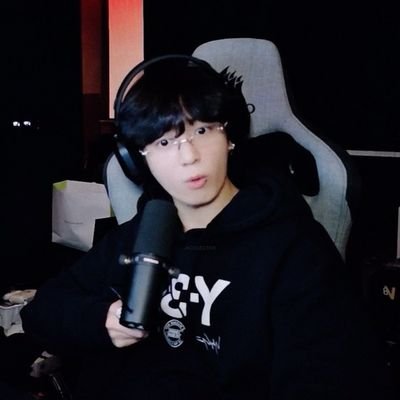 Little_princejk's profile picture. ⟭⟬E ARE B⟬⟭CK 

BTS LOCKDOWN
Always going to trust BTS
Home Is BTS💜
22yrs| She/Her/They
OT7 ARMY 
This account is safe for everyone!!
Fan Account