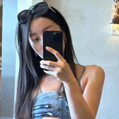 lovecoff4z's profile picture. Happiness is my favorite accessory