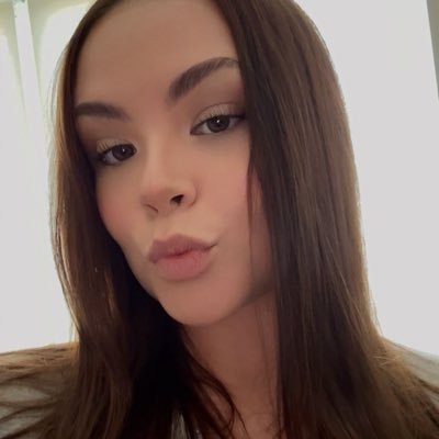 homeruntay's profile picture. 27 | 🇵🇷 | @mets @nyknicks @nuggets | obsessed w baseball & bad bunny | ✌︎('ω'✌︎ )