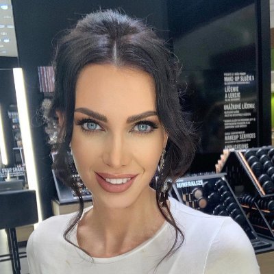 Kylie6jr's profile picture. Turn your face to the sun and there will be no shadows.