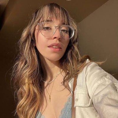 CateMr2236354's profile picture. 