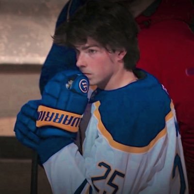 one25buffalo's profile picture. utterly haunted by lindy ruff | #sabrehood #letsgooilers