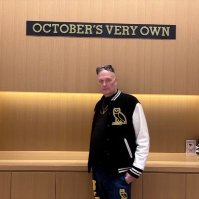 ovorobert21's profile picture. please sign this https://t.co/caBsa4CX97 I am requesting a life time ban on @torontopolice