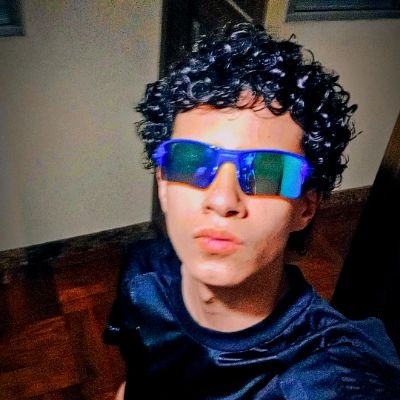 mineirinhuuuu's profile picture. It's only when we're broken that we understand the others. 愛❗