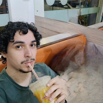 nevidomyyb's profile picture. efêmero