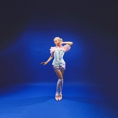 bob38887870's profile picture. Ukrainian-Bajan він/його
 https://t.co/3DuvuXMRGx
(I don't speak Ukrainian sadly.)
:(