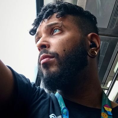 NaulSom4r's profile picture. A única luta que se perde é aquela que se abandona 🚩