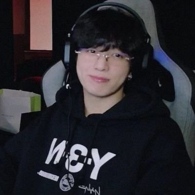 sevenghosst's profile picture. 