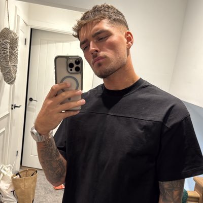 JSquires4's profile picture. 