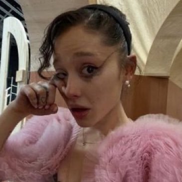 lakeaphrodites's profile picture. alecto worshipper | performanceartlor till death do us part