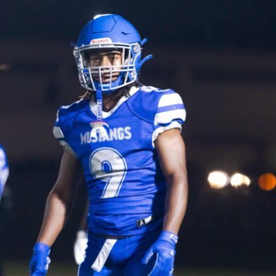 JoustonF's profile picture. wr/rbATH 5’8 #9 4.45 40| Murrah high school class of 2027 Bench press max 245.squat max 425