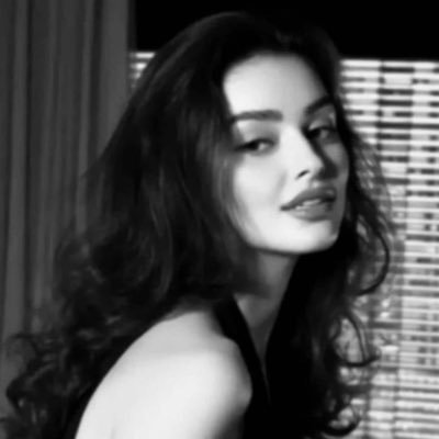 Zozani09's profile picture. الحياة لا تصبح سهلة .. أنت من تصبح أقوى🐆🤍