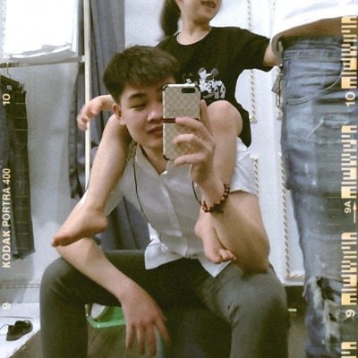 TrngNhi61605's profile picture. 