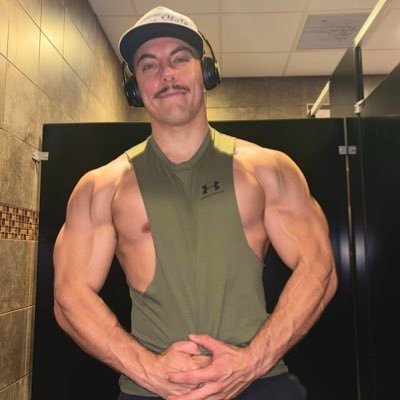 Ian_Croft_'s profile picture. 31 | Straight | Top 2% on OF 🔞| Everyone is always welcome 🏳️‍⚧️🏳️‍🌈