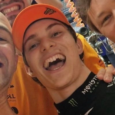 madlvsChecoscar's profile picture. 1181 crumbs