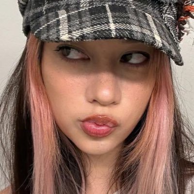 aerithify's profile picture. talia al ghul luvr 𝜗𝜚