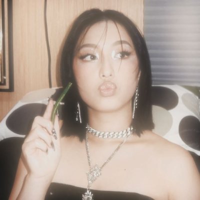 _TrulyMina's profile picture. 🌟🌟🌟🌟🌟 & GIRLSET