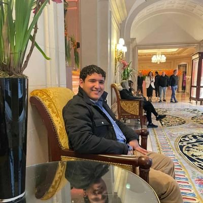 Lakh12m's profile picture. ⚽🏆💪🏻 🇹🇳🇮🇹
Amo il calcio.