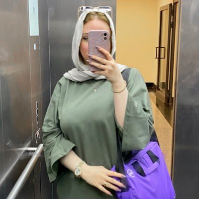 HalaRzaho1's profile picture. 