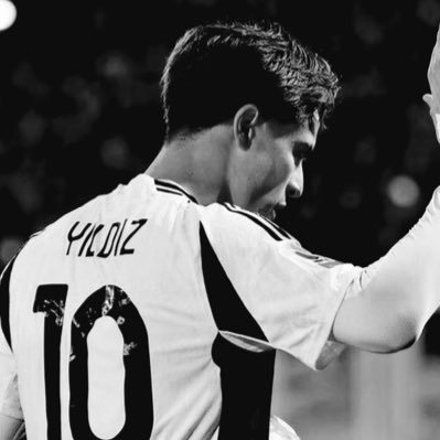 fyilcc's profile picture. beauty is in the eye of the beholder • @C00P3RFL4GG