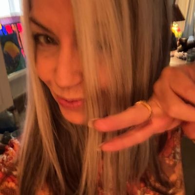 _illinigirl's profile picture. Seeing through the false L/R paradigm to the real issue: The State vs The Individual