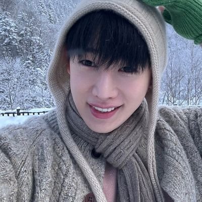 _ohhohoney's profile picture. wenee + monbebe