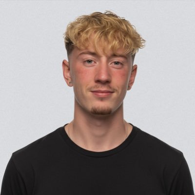 Monszylol's profile picture. 🇩🇪🇵🇱 19yo jungler for @infesports_gg. Plays in the @PrimeLeague