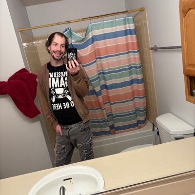 PurselKenzie's profile picture. Screenwriter/Film Festivals/Horror/Corroredy/Droarrormedy/Creme/Hoarrorction